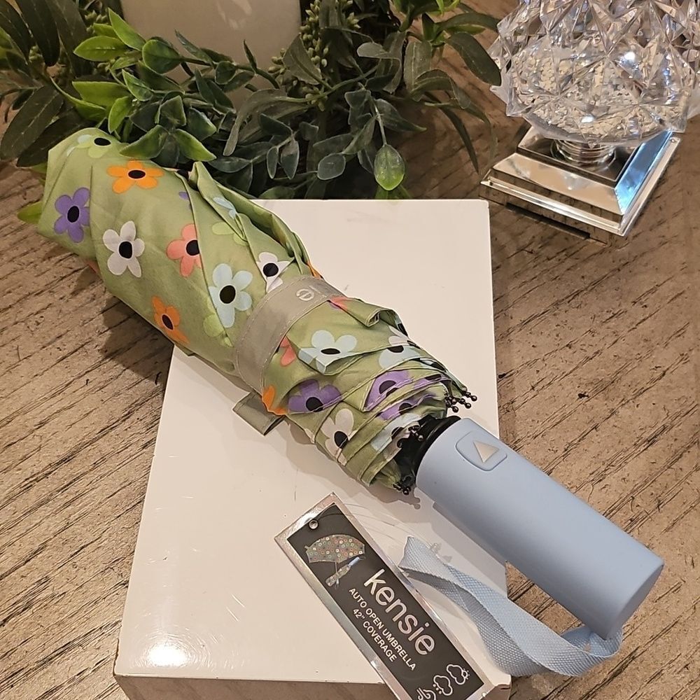 Kensie Multi-Color Floral Umbrella with Light Blue Handle NWT 42"coverage